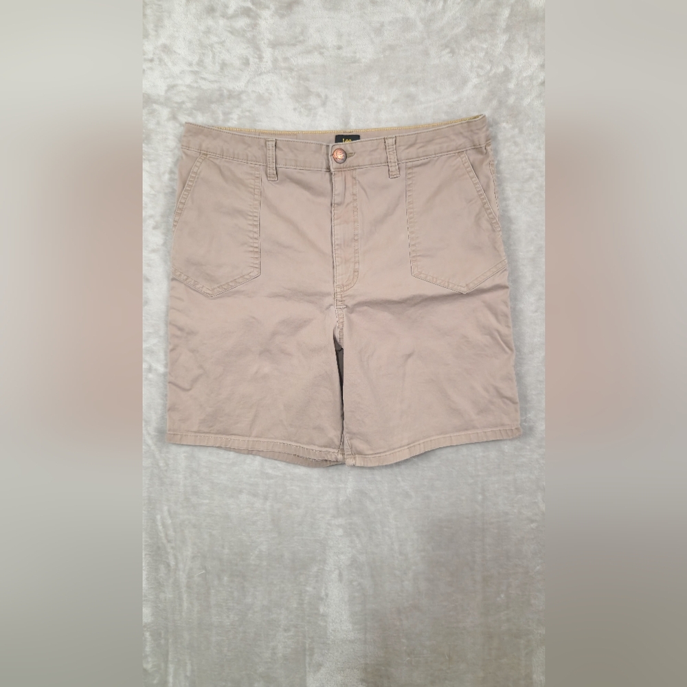 Lee Riders Shorts Women's Tan Casual Cotton Blend Size 12M Summer Vacation
